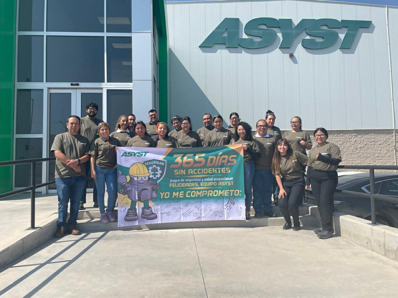 San Luis Potosi, Mexico Injection molder safety